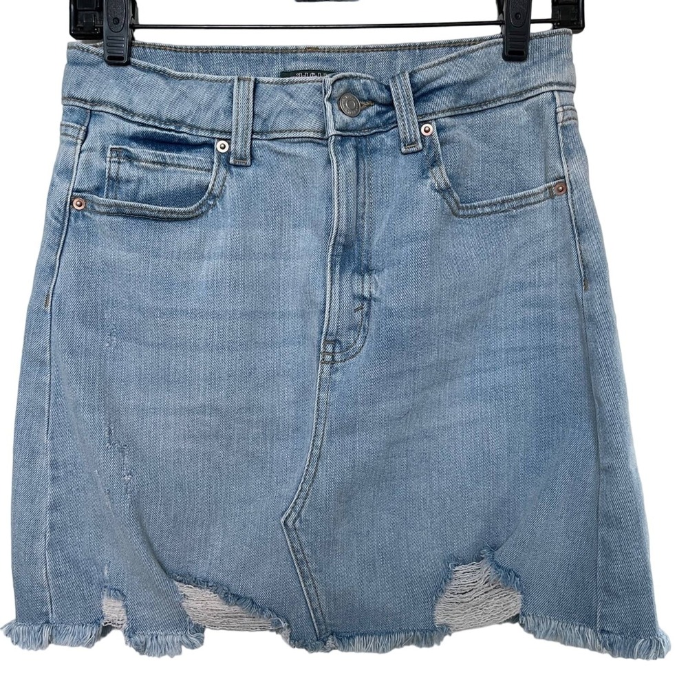 Womens Light Wash Distressed Denim Mini Skirt Raw Hem Size 2
